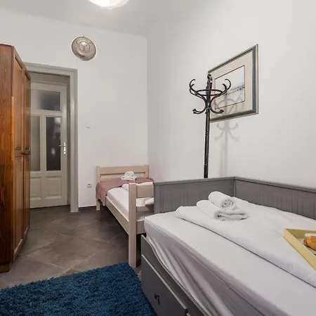 4 Bedroom Apartment Rijeka Exterior photo