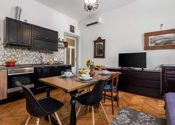 4 Bedroom Apartment